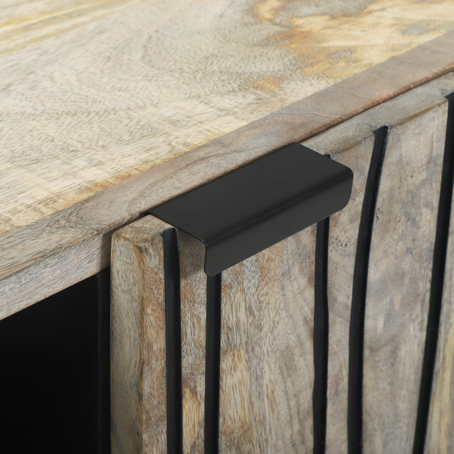 Skjenk Hvit og Svart